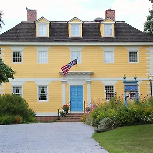 Bed & Breakfast Newport House, Williamsburg